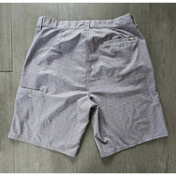 The North Face Gray Plaid Shorts Sz 32 9" Inseam Stretch Hybrid Outdoor Hike - Picture 2 of 10